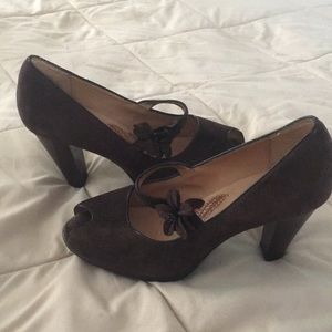Size 7.5 Brown Peep Toe heels